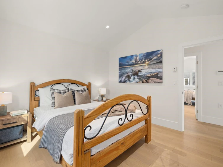 2421 W 5th Avenue, Vancouver, BC, V6K 1S7 - 24