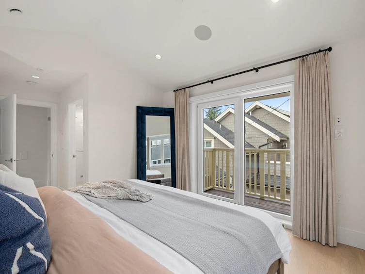 2421 W 5th Avenue, Vancouver, BC, V6K 1S7 - 19
