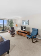 703 444 Lonsdale Avenue