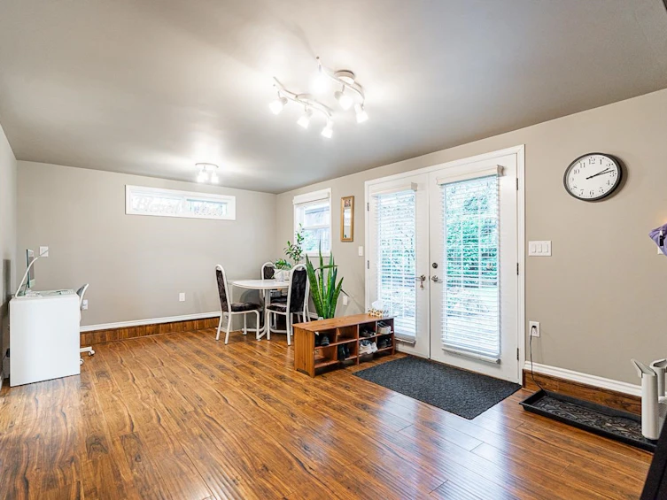 8833 Delcrest Drive, Delta, BC, V4C 3Z5 - 23