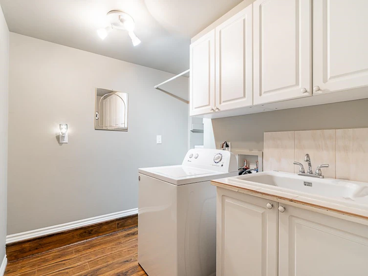 8833 Delcrest Drive, Delta, BC, V4C 3Z5 - 29