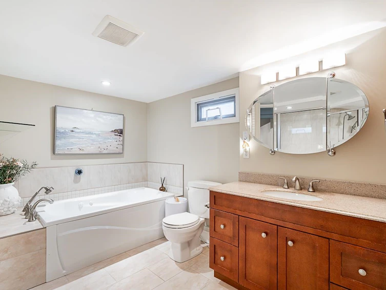 8833 Delcrest Drive, Delta, BC, V4C 3Z5 - 25