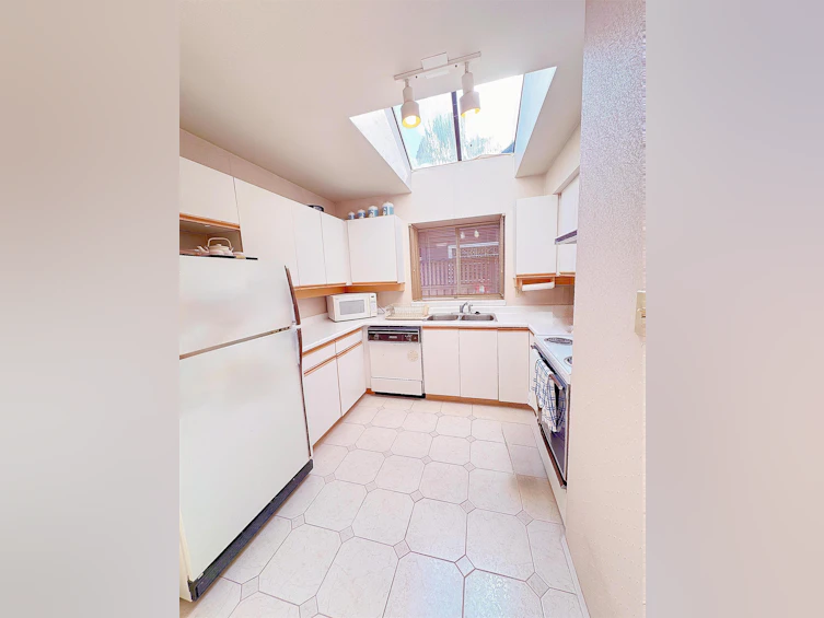 5-220 E Keith Road, North Vancouver, BC, V7L 1V5 - 7