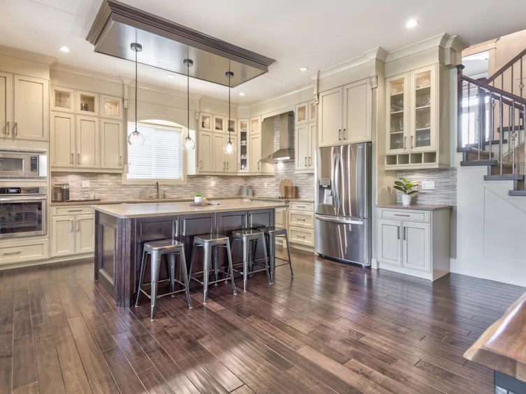 3381 Gislason Avenue, Coquitlam, BC, V3E 0C5 - 7