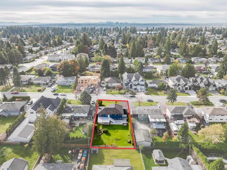 1831 Grover Avenue, Coquitlam, BC, V3J 3G7 - 2