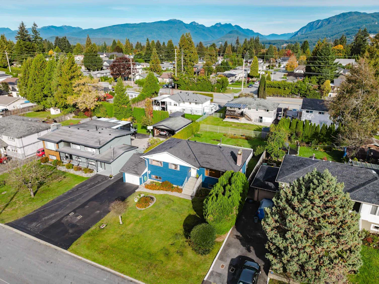 1831 Grover Avenue, Coquitlam, BC, V3J 3G7 - 35