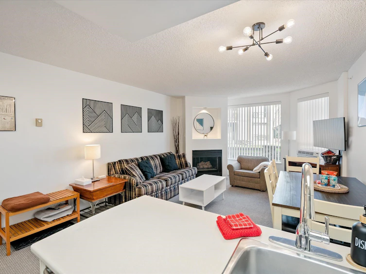 220-4809 Spearhead Drive, Whistler, BC, V0N 1B4 - 11