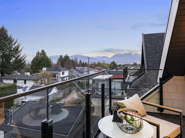 1233 E 37th Avenue, Vancouver, BC, V5W 3N9 - 24