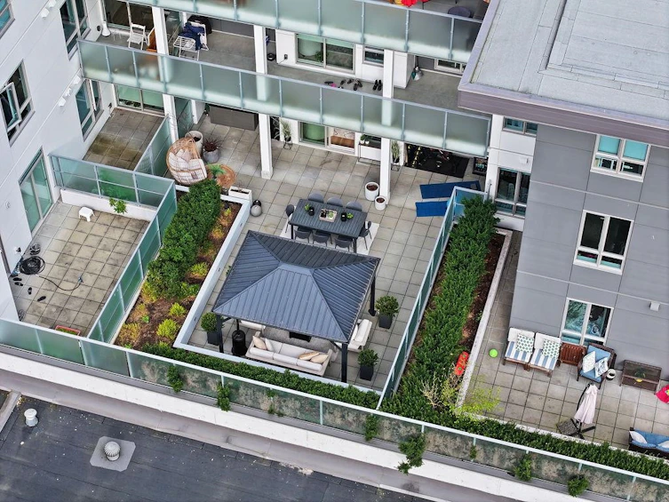 209-711 W 14th Street, North Vancouver, BC, V7M 3E8 - 2