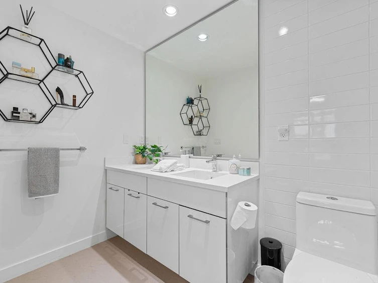 209-711 W 14th Street, North Vancouver, BC, V7M 3E8 - 15