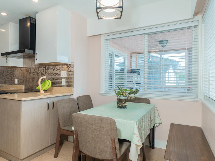 578 W 59th Avenue, Vancouver, BC, V6P 1X5 - 9