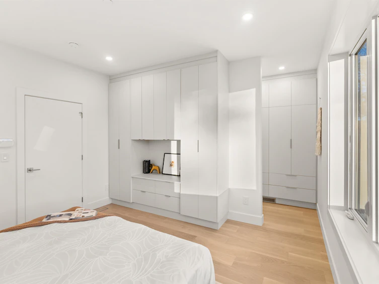 1-39 W 22nd Avenue, Vancouver, BC, V5Y 2E9 - 9