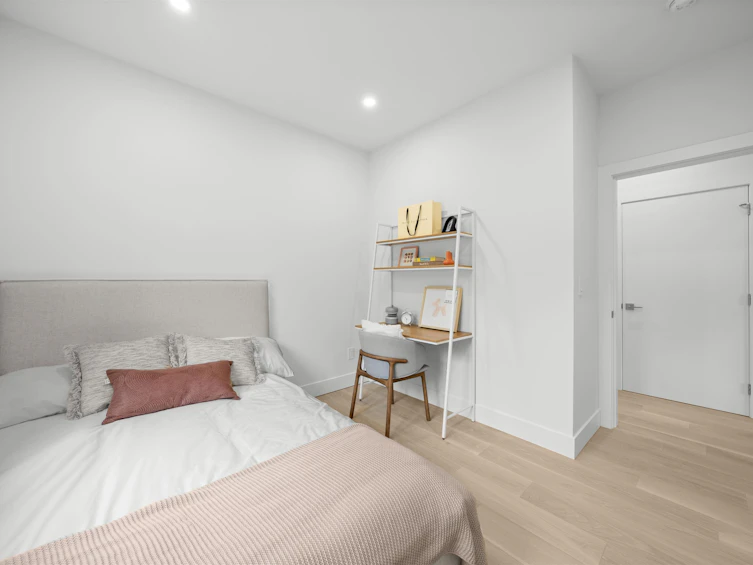 1-39 W 22nd Avenue, Vancouver, BC, V5Y 2E9 - 11