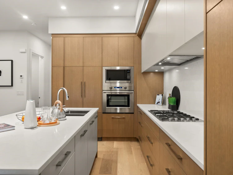 1-39 W 22nd Avenue, Vancouver, BC, V5Y 2E9 - 5