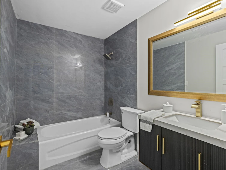 132 Aspenwood Drive, Port Moody, BC, V3H 4V7 - 35