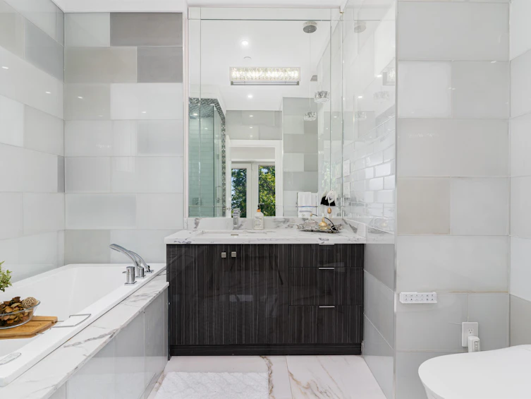 1265 E 26th Avenue, Vancouver, BC, V5V 2J9 - 12