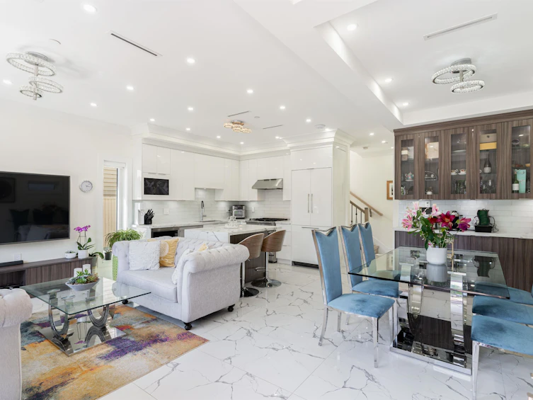 1265 E 26th Avenue, Vancouver, BC, V5V 2J9 - 3