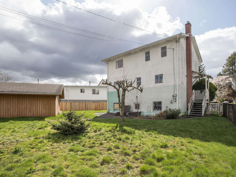 3324 Winlaw Place, Vancouver, BC, V5M 3G4 - 13
