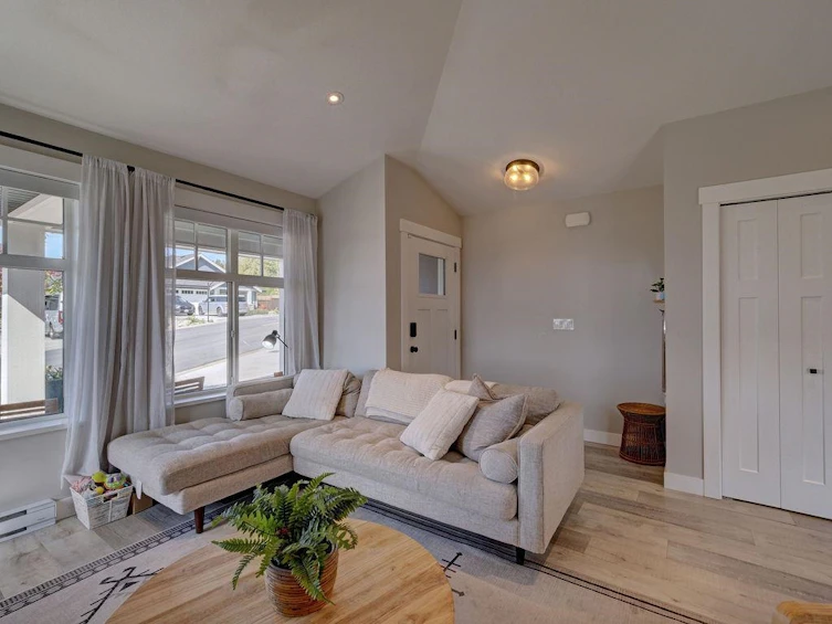 6078 Kingbird Avenue, Sechelt, BC, V7Z 0S4 - 9