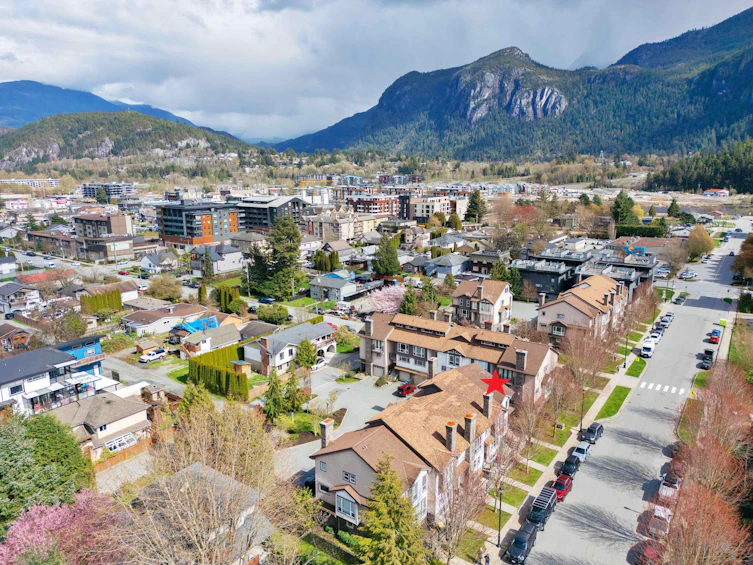 5-1233 Main Street, Squamish, BC, V8B 0P7 - 4