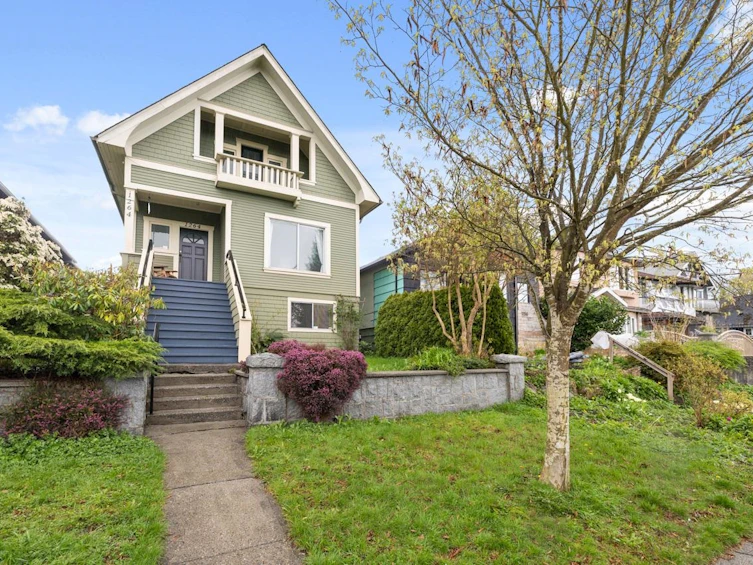 1264 E 17th Avenue, Vancouver, BC, V5V 1C6 - 2
