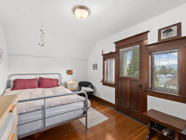 1264 E 17th Avenue, Vancouver, BC, V5V 1C6 - 16