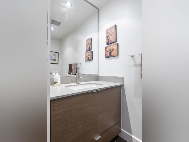 171 W 2nd Street, North Vancouver, BC, V7M 1C5 - 17