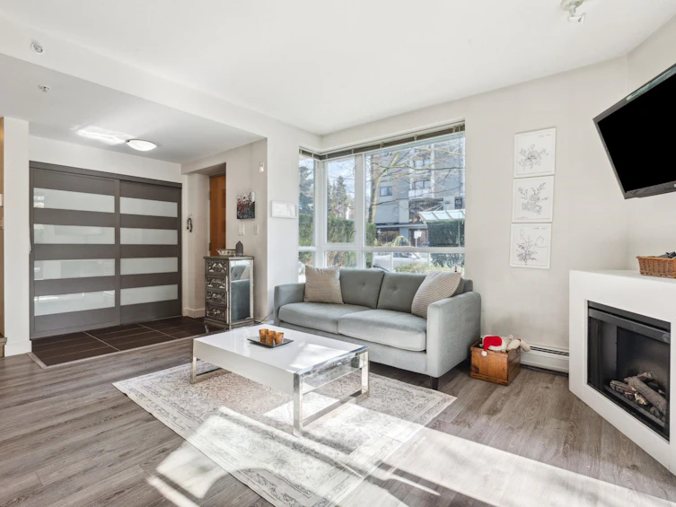 171 W 2nd Street, North Vancouver, BC, V7M 1C5 - 15
