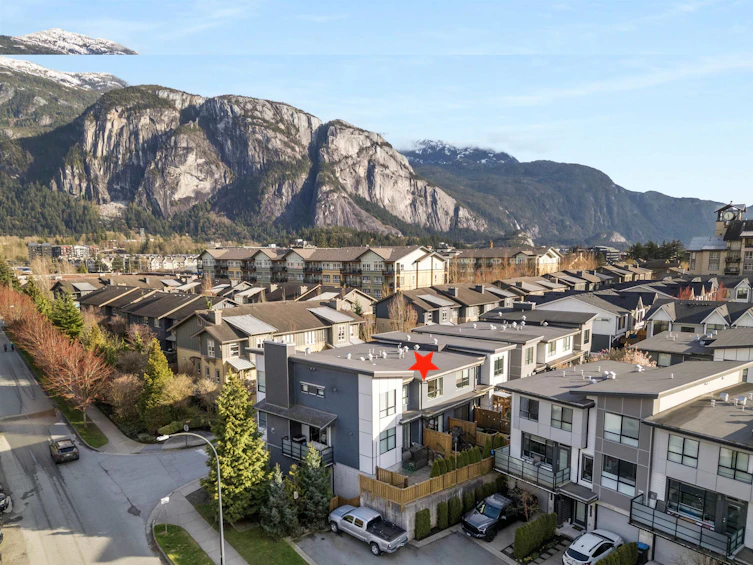 38373 Eaglewind Boulevard, Squamish, BC, V8B 0V4 - 3