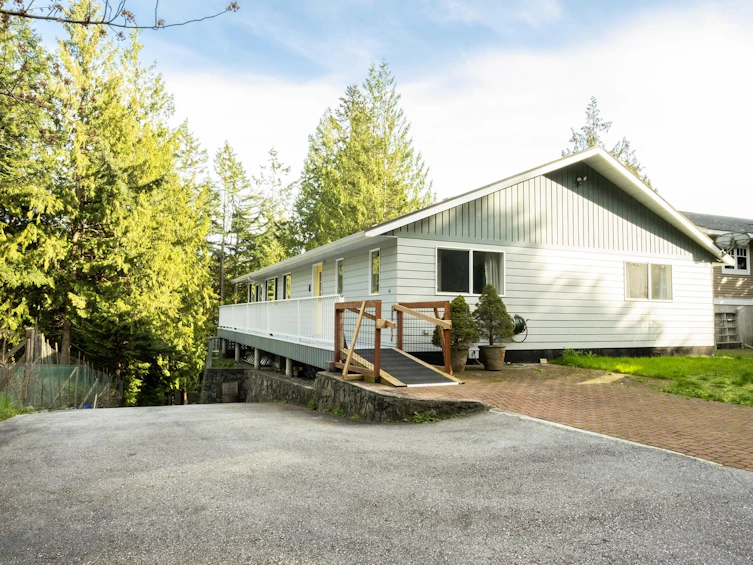12599 Chris Way, Pender Harbour Egmont, BC, V0N 2H1 - 2