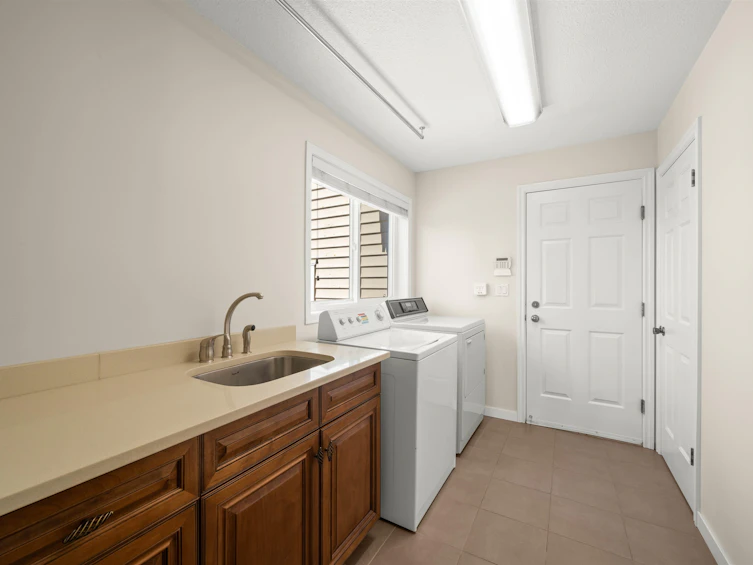 15540 Westminster Highway, Richmond, BC, V6V 1A6 - 18