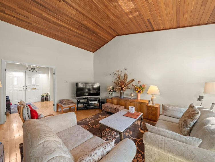 15540 Westminster Highway, Richmond, BC, V6V 1A6 - 7