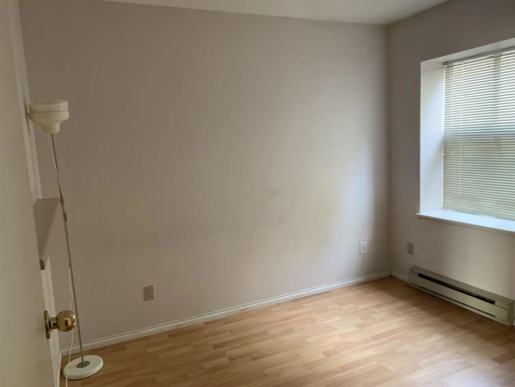 302-8300 General Currie Road, Richmond, BC, V6Y 3X1 - 8