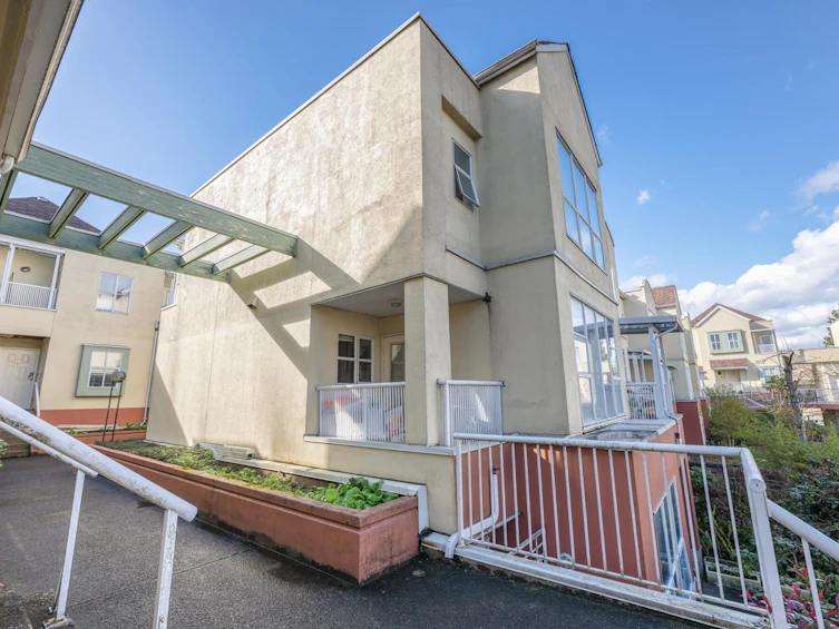 302-8300 General Currie Road, Richmond, BC, V6Y 3X1 - 14