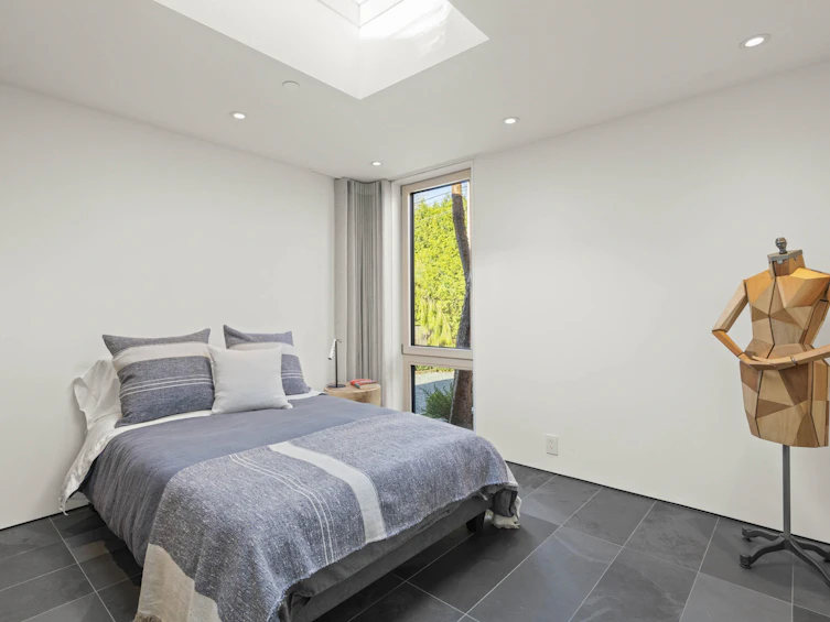 6975 Prescott Street, Vancouver, BC, V6N 1N2 - 14