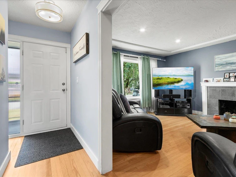 9719 Windsor Street, Chilliwack, BC, V2P 6C3 - 2