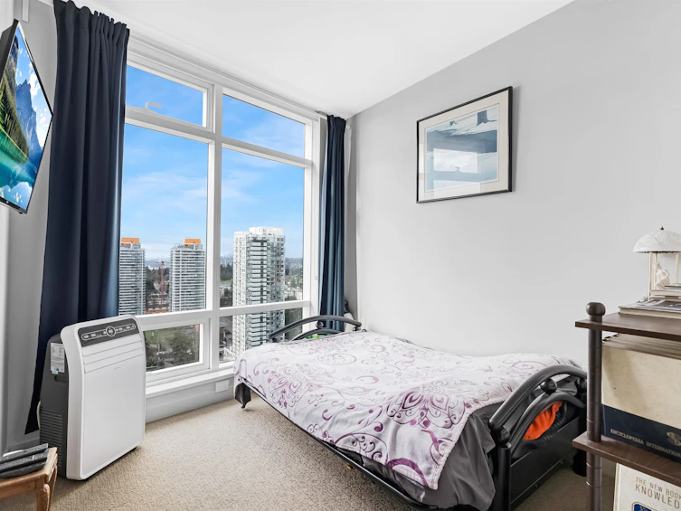 2506-13495 Central Avenue, Surrey, BC, V3T 0K2 - 23
