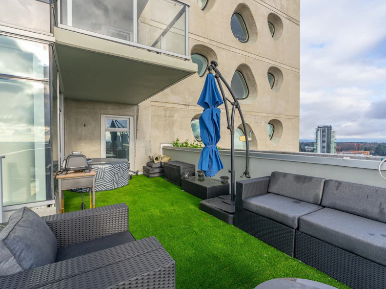 2506-13495 Central Avenue, Surrey, BC, V3T 0K2 - 16