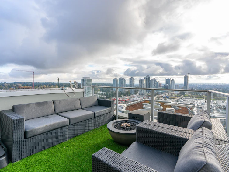 2506-13495 Central Avenue, Surrey, BC, V3T 0K2 - 12