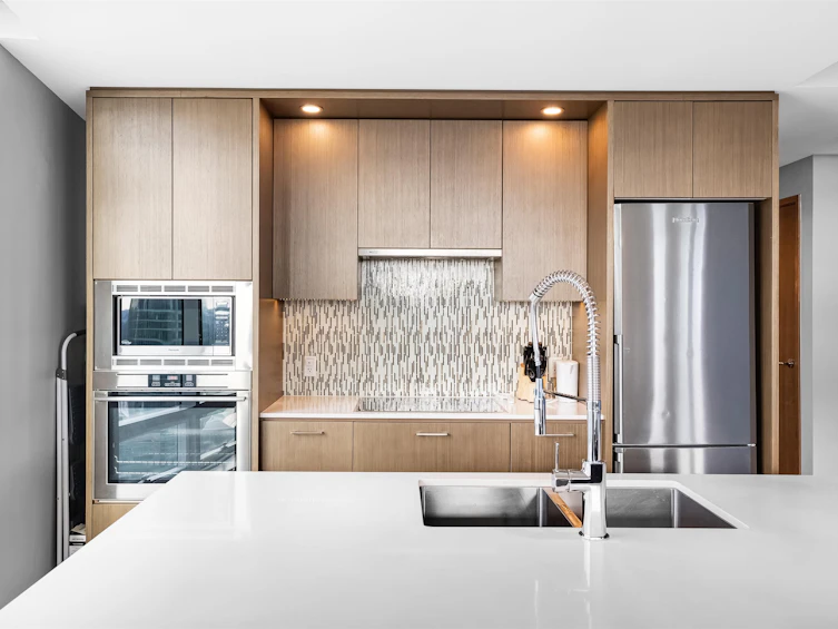 2506-13495 Central Avenue, Surrey, BC, V3T 0K2 - 4
