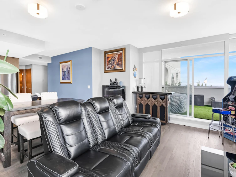 2506-13495 Central Avenue, Surrey, BC, V3T 0K2 - 8