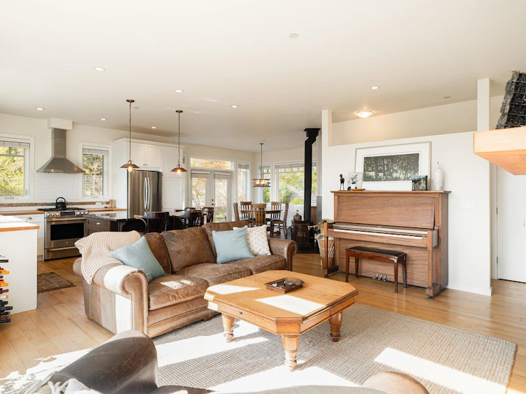 963 Cowan Point Drive, Bowen Island, BC, V0N 1G2 - 9