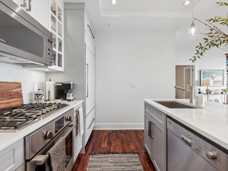 302-2210 Chippendale Road, West Vancouver, BC, V7S 3J4 - 12