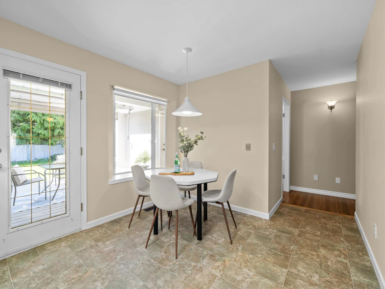 1665 138b Street, Surrey, BC, V4A 9J8 - 11