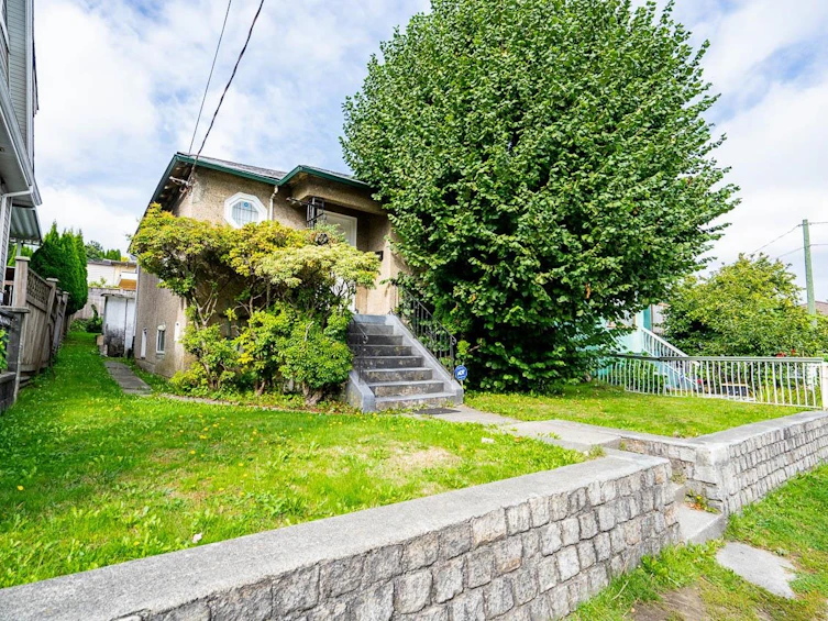 3315 Knight Street, Vancouver, BC, V5N 3K7 - 24