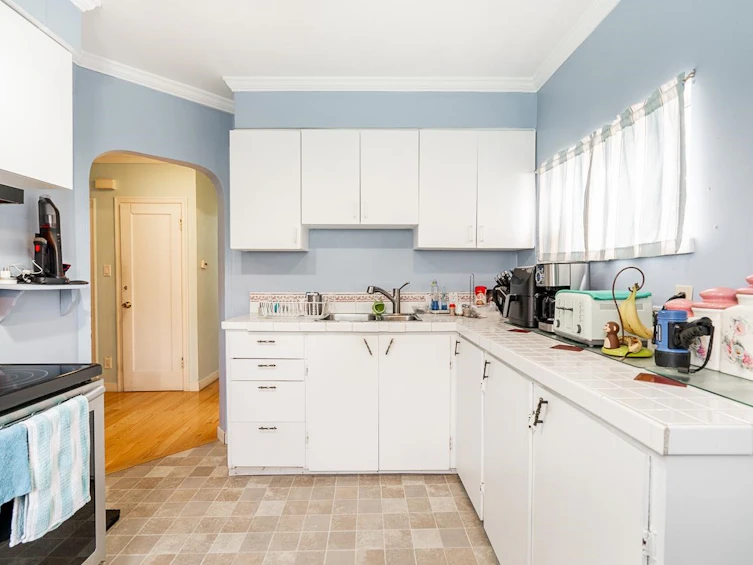 3315 Knight Street, Vancouver, BC, V5N 3K7 - 11
