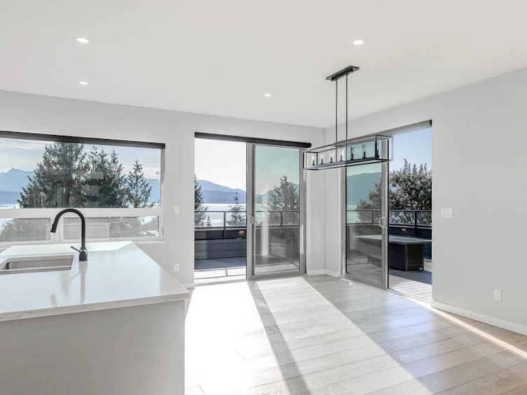 1828 North Road, Gibsons, BC, V0N 1V1 - 5