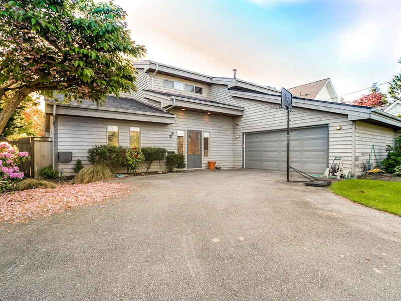 33 67th Street, Delta BC V4L 1L5
