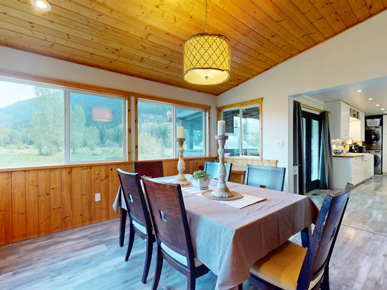 884 Erickson Road, Pemberton, BC, V0N 2L2 - 10