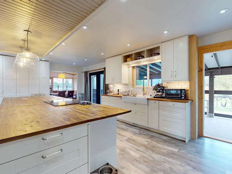 884 Erickson Road, Pemberton, BC, V0N 2L2 - 8
